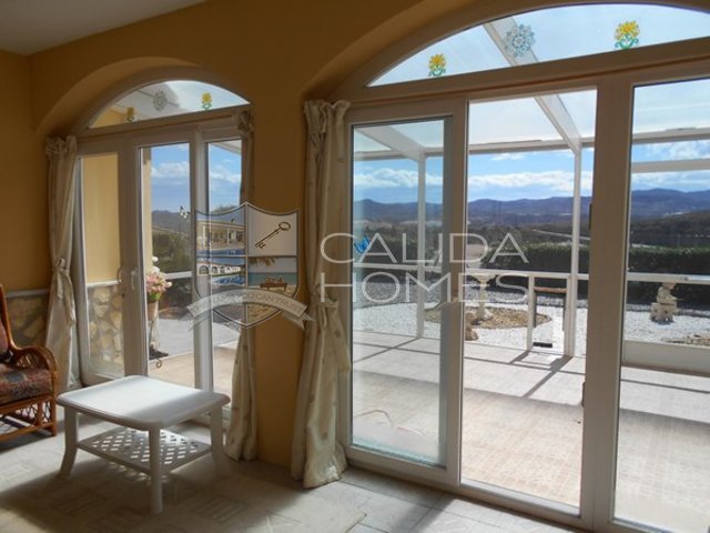 cla 7115: Resale Villa for Sale in Zurgena, Almería