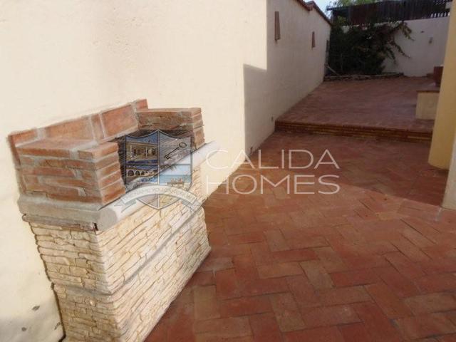 cla 7117: Resale Villa for Sale in Vera, Almería