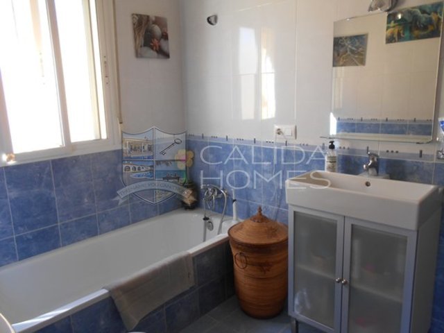 Cla 7207: Herverkoop Villa te Koop in Arboleas, Almería