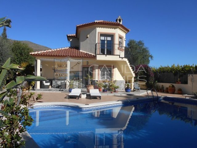 Cla 7208: Herverkoop Villa te Koop in Arboleas, Almería