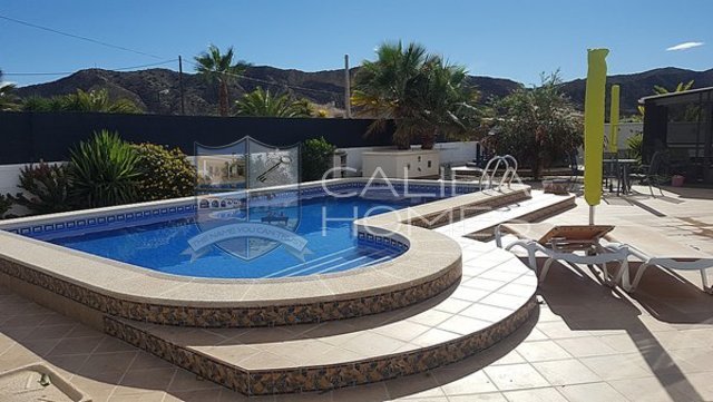 cla 7215: Herverkoop Villa te Koop in Arboleas, Almería