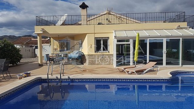 cla 7215: Herverkoop Villa te Koop in Arboleas, Almería