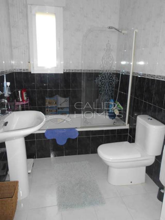 cla 7216: Resale Villa for Sale in Arboleas, Almería