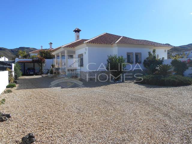 cla 7216: Resale Villa for Sale in Arboleas, Almería