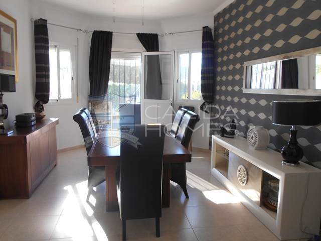 cla 7216: Resale Villa for Sale in Arboleas, Almería