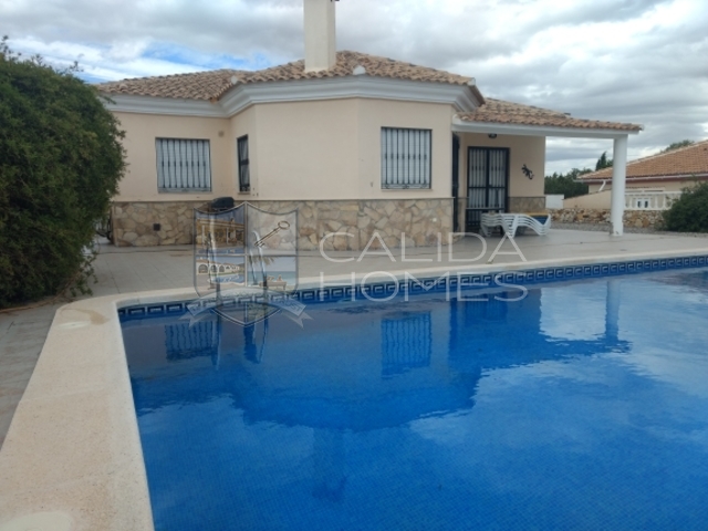 cla 7220: Herverkoop Villa te Koop in Arboleas, Almería