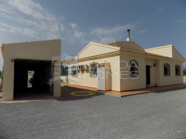 cla 7266: Resale Villa for Sale in Albox, Almería