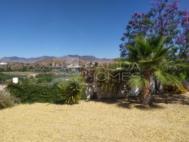 Cla 7298: Resale Villa for Sale in La Hoya (Cantoria), Almería