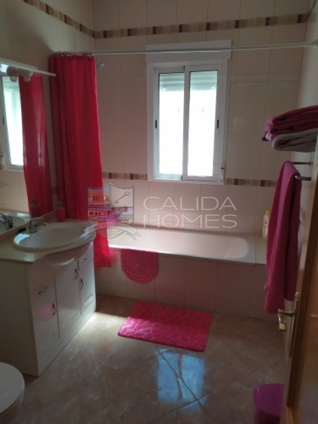 Cla 7298: Resale Villa for Sale in La Hoya (Cantoria), Almería