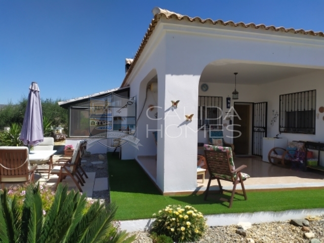 Cla 7298: Resale Villa for Sale in La Hoya (Cantoria), Almería