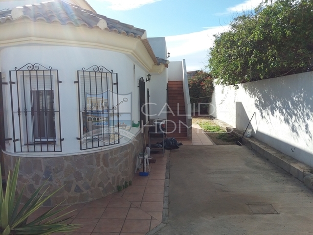 Cla 7306: Resale Villa for Sale in Arboleas, Almería