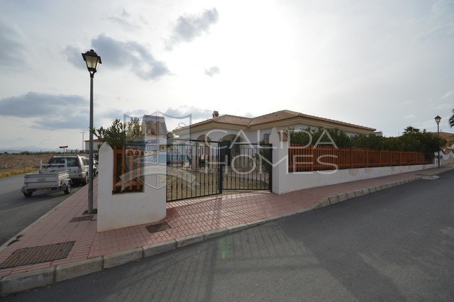 cla 7354- Villa Estrella: Resale Villa for Sale in Partaloa, Almería