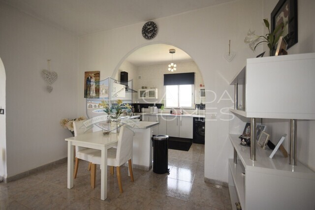 Cla 7396 Villa Jewel : Resale Villa for Sale in Albox, Almería