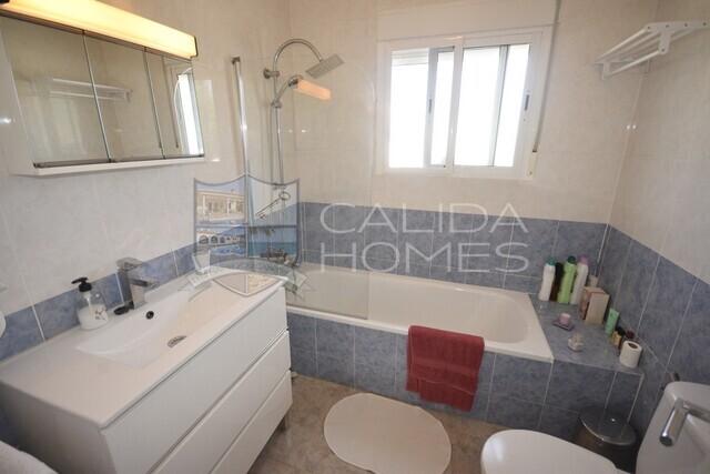 Cla 7396 Villa Jewel : Resale Villa for Sale in Albox, Almería