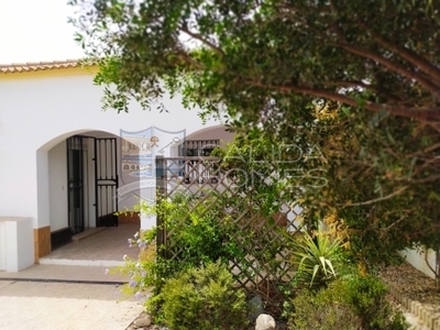 Cla 7402 Villa Sol: Herverkoop Villa in Zurgena, Almería