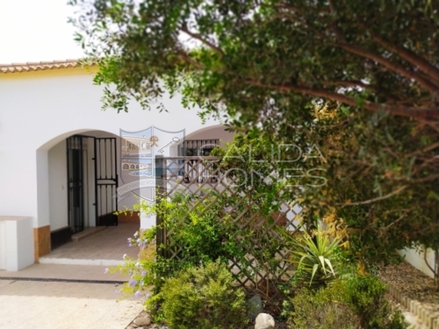 Cla 7402 Villa Sol: Resale Villa for Sale in Zurgena, Almería