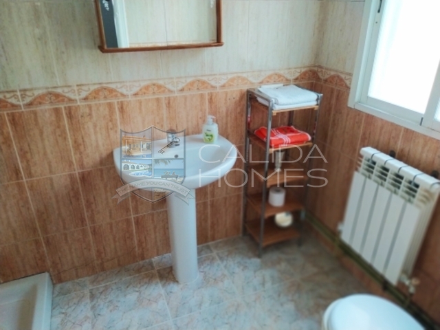 Cla 7402 Villa Sol: Resale Villa for Sale in Zurgena, Almería