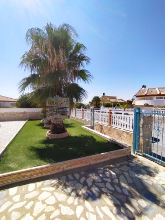 cla 7426 Villa Imy: Resale Villa for Sale in Arboleas, Almería