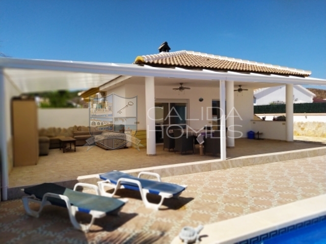 cla 7426 Villa Imy: Resale Villa for Sale in Arboleas, Almería