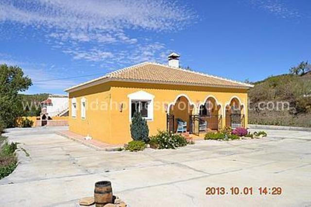 CLA6014: Herverkoop Villa te Koop in Velez-Rubio, Almería