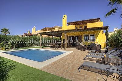 cla6160: Resale Villa in Cuevas Del Almanzora, Almería