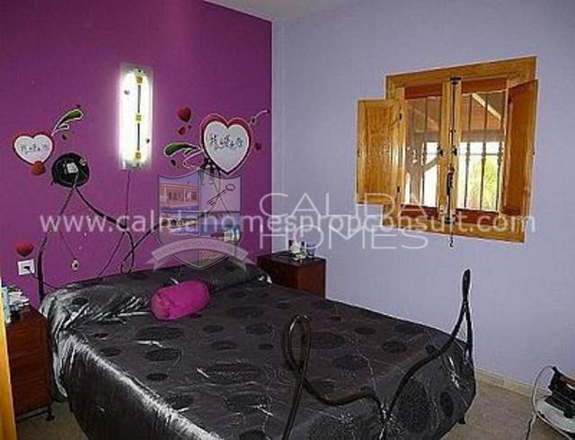 cla6477: Resale Villa for Sale in Arboleas, Almería