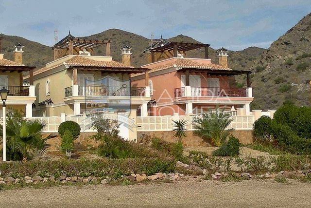 cla6651: Resale Villa for Sale in Pozo Del esparto, Almería