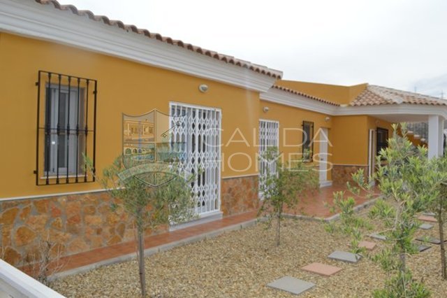 cla6752: Herverkoop Villa te Koop in Zurgena, Almería