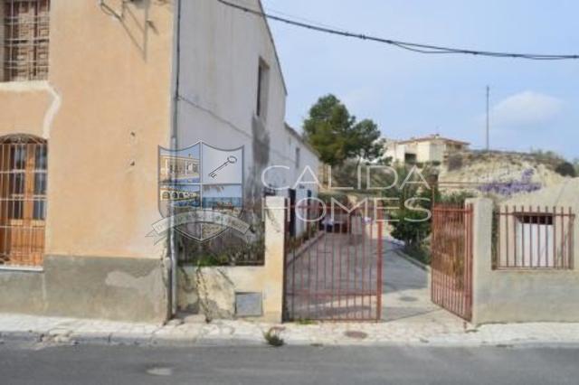 cla6815: Village or Town House for Sale in Arboleas, Almería