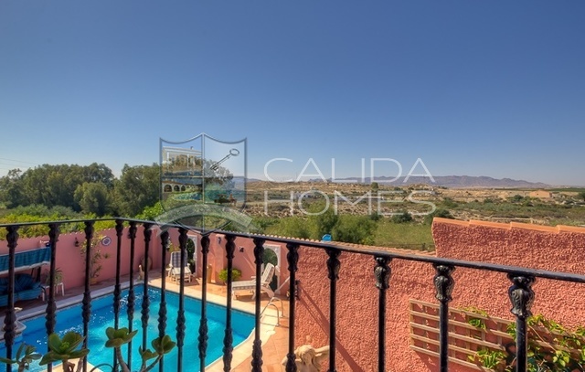 cla6816: Resale Villa for Sale in Vera, Almería