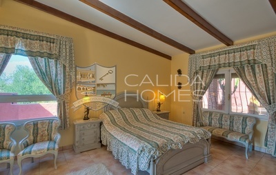 cla6816: Resale Villa in Vera, Almería
