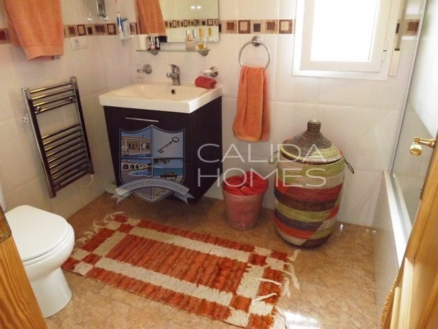 cla6825: Resale Villa for Sale in Huercal-Overa, Almería