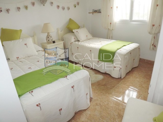 cla6825: Resale Villa for Sale in Huercal-Overa, Almería