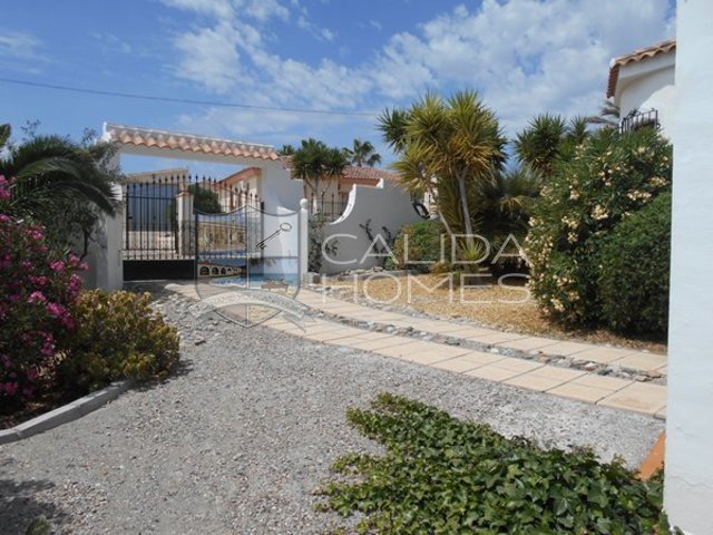 cla6973: Resale Villa for Sale in Arboleas, Almería
