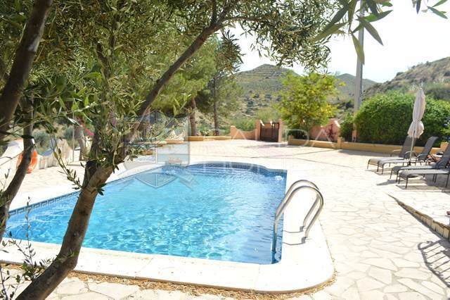 cla6975: Resale Villa for Sale in Cantoria, Almería