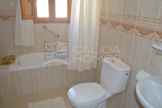 cla7000: Resale Villa for Sale in Albox, Almería