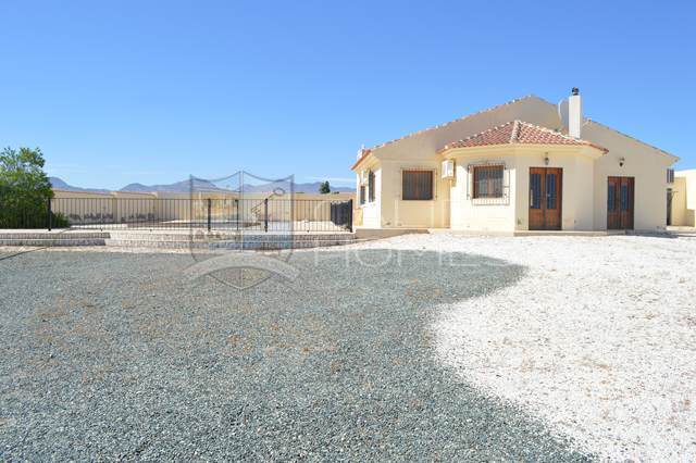 cla7000: Resale Villa for Sale in Albox, Almería