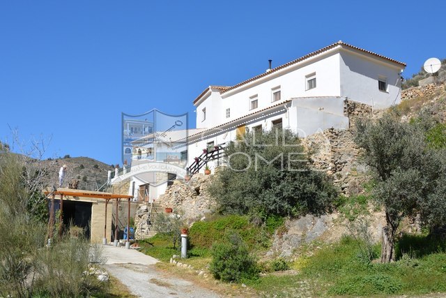 cla7066: Detached Character House for Sale in Oria, Almería