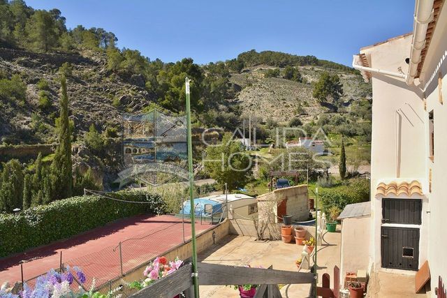 cla7066: Detached Character House for Sale in Oria, Almería