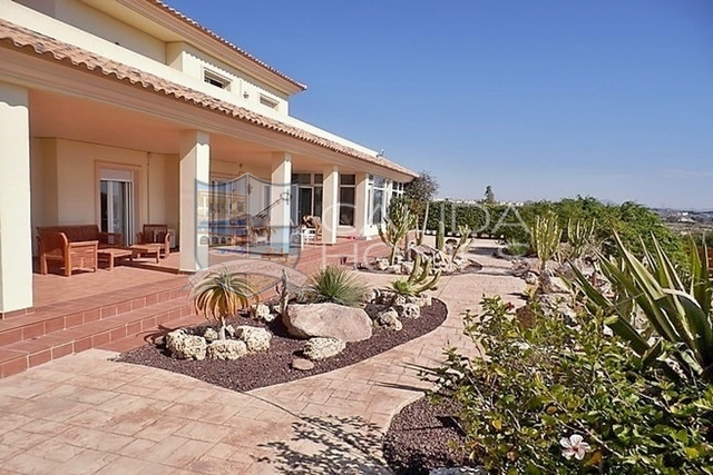 cla7129: Resale Villa for Sale in Vera, Almería