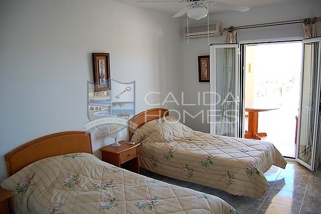 cla7129: Resale Villa for Sale in Vera, Almería