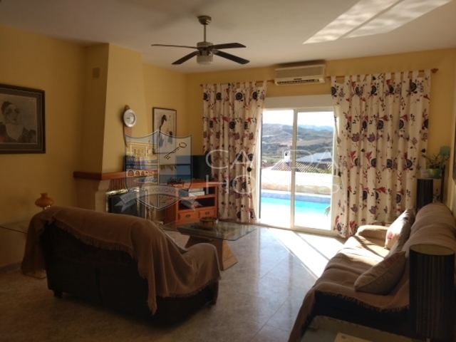 cla7193: Resale Villa for Sale in Arboleas, Almería