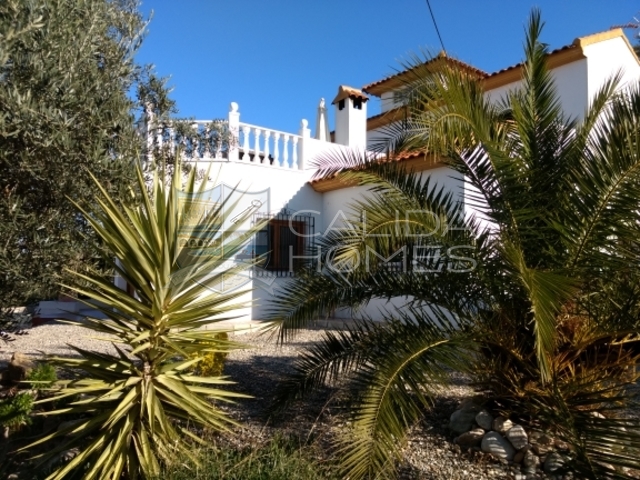 Villa Vista Bonita cla7225: Resale Villa for Sale in Arboleas, Almería