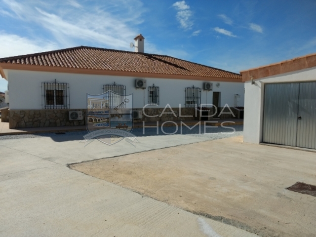 cla7236: Herverkoop Villa te Koop in Albox, Almería