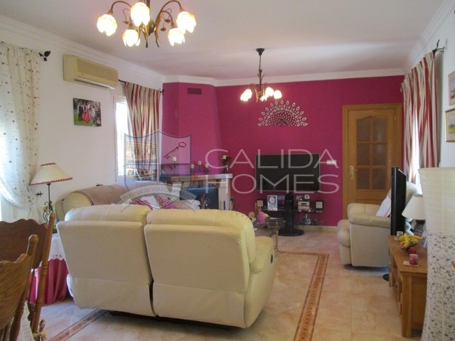 Cla7244: Resale Villa for Sale in Arboleas, Almería