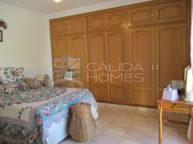 Cla7244: Resale Villa for Sale in Arboleas, Almería