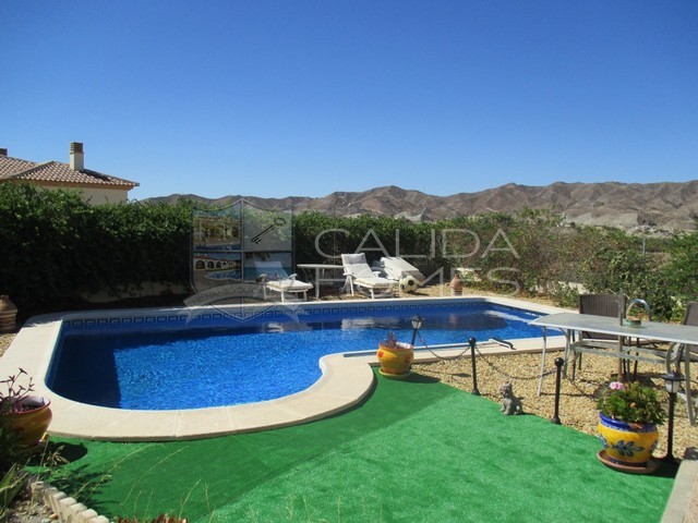 Cla7244: Resale Villa for Sale in Arboleas, Almería