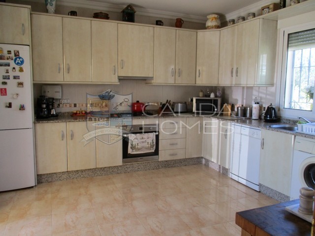 Cla7244: Resale Villa for Sale in Arboleas, Almería