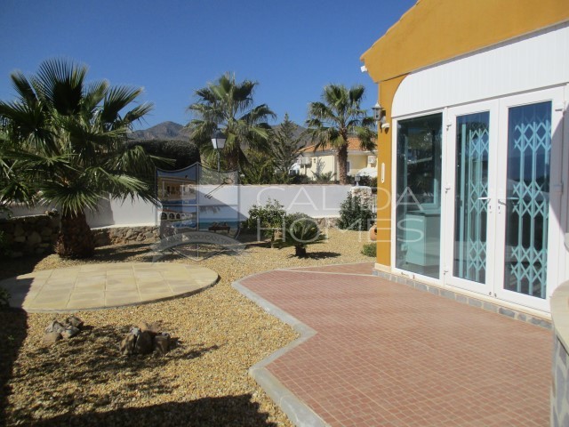 cla7245: Resale Villa for Sale in Partaloa, Almería
