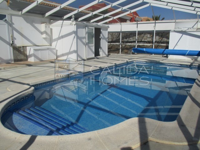 cla7245: Resale Villa for Sale in Partaloa, Almería